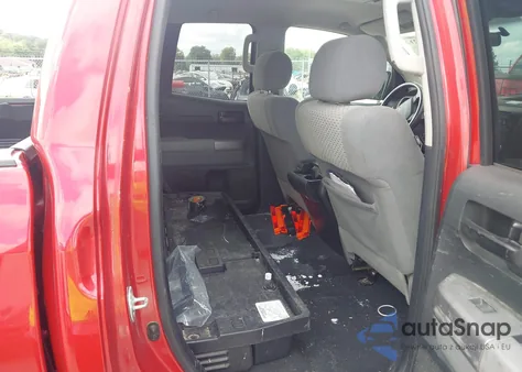 2012 Toyota Tundra Grade 4.6L V8 z USA, uszkodzony, nr VIN 5TFRM5F15CX042717